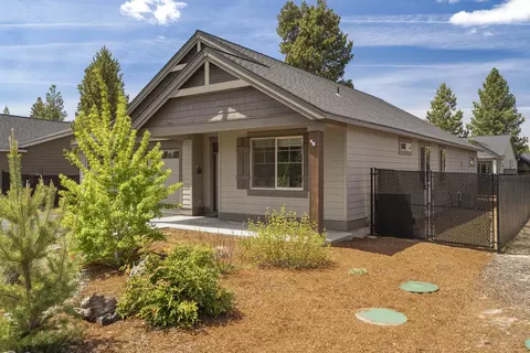 Exterior - 51925 Campfire Dr, La Pine, OR 97739 photo 7 of 16