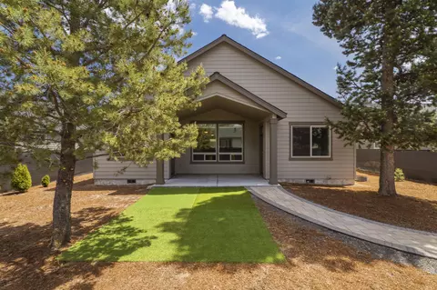 Exterior - 51925 Campfire Dr, La Pine, OR 97739 photo 6 of 16