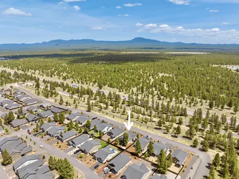 View/Area - 51925 Campfire Dr, La Pine, OR 97739 photo 2 of 3
