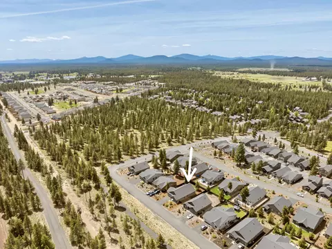 View/Area - 51925 Campfire Dr, La Pine, OR 97739 photo 3 of 3