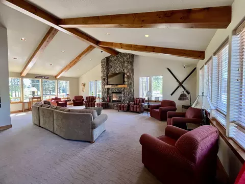 Living - 51925 Campfire Dr, La Pine, OR 97739 photo 5 of 5
