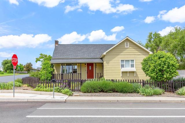 496 SW 2nd St, Madras, OR 97741