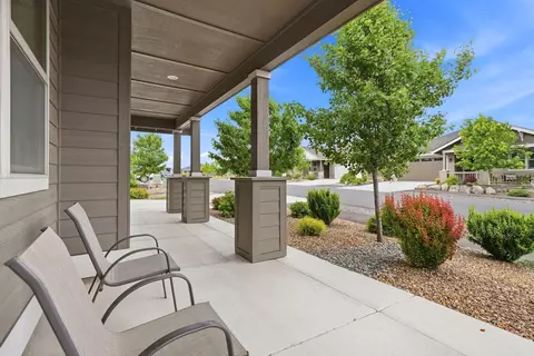 Exterior - 2714 NW 23rd Loop, Redmond, OR 97756 photo 2 of 18