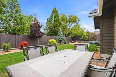 Exterior - 2714 NW 23rd Loop, Redmond, OR 97756 photo 8 of 18