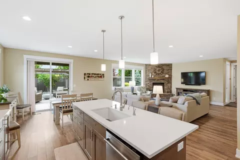 Kitchen - 2714 NW 23rd Loop, Redmond, OR 97756 photo 5 of 6