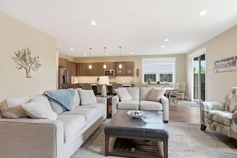 Living - 2714 NW 23rd Loop, Redmond, OR 97756 photo 6 of 6