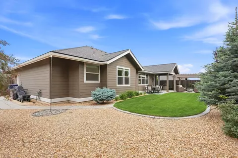 Exterior - 2714 NW 23rd Loop, Redmond, OR 97756 photo 11 of 18