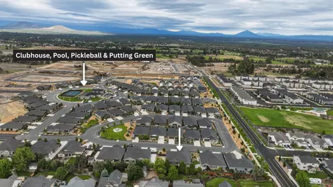 View/Area - 2714 NW 23rd Loop, Redmond, OR 97756 photo 3 of 4