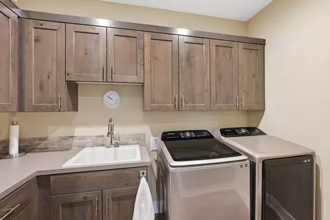 Other - 2714 NW 23rd Loop, Redmond, OR 97756 photo 5 of 10