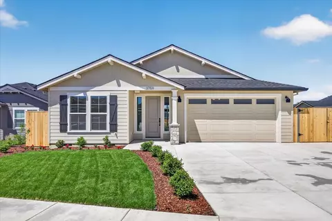 3759 Carlin Dr, Medford, OR 97504