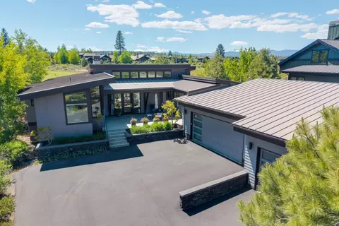 61487 Hackleman Ct, Bend, OR 97702