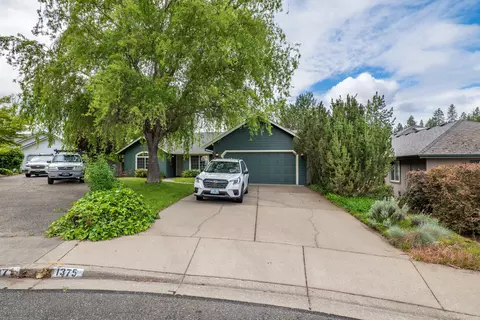 Exterior - 1375 Forestview Dr, Grants Pass, OR 97527 photo 14 of 14