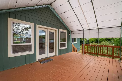 Exterior - 1375 Forestview Dr, Grants Pass, OR 97527 photo 6 of 14