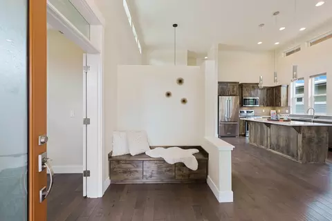 Entry Way - 63367 NW Clearstone Dr, Bend, OR 97703 photo 1 of 2