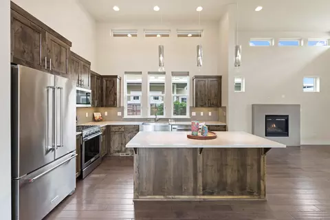 Kitchen - 63367 NW Clearstone Dr, Bend, OR 97703 photo 3 of 3