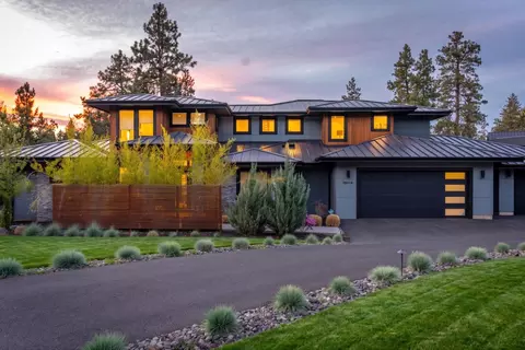 Exterior - 20172 Soft Breeze Ct, Bend, OR 97703 photo 3 of 7