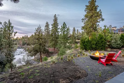Exterior - 20172 Soft Breeze Ct, Bend, OR 97703 photo 2 of 7