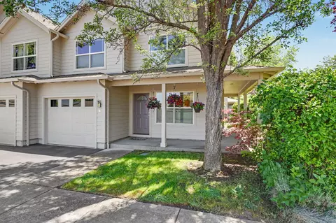 228 Talent Ave #4, Talent, OR 97540