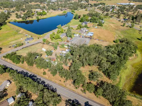 11775 Michael Rd, Central Point, OR 97502 photo 17