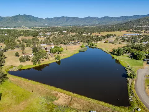 11775 Michael Rd, Central Point, OR 97502 photo 12