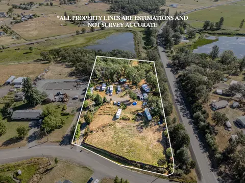 11775 Michael Rd, Central Point, OR 97502 photo 3