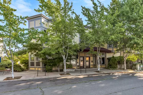 545 A St, Ashland, OR 97520