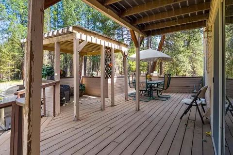 Exterior - 54715 Silver Fox Dr, Bend, OR 97707 photo 5 of 13