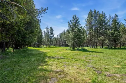 Exterior - 54715 Silver Fox Dr, Bend, OR 97707 photo 11 of 13