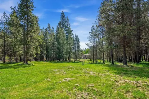 Exterior - 54715 Silver Fox Dr, Bend, OR 97707 photo 12 of 13