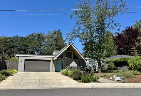 50 S Modoc Ave, Medford, OR 97504