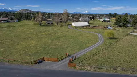 61855 Dobbin Rd, Bend, OR 97702 photo 5