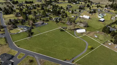 61855 Dobbin Rd, Bend, OR 97702 photo 4