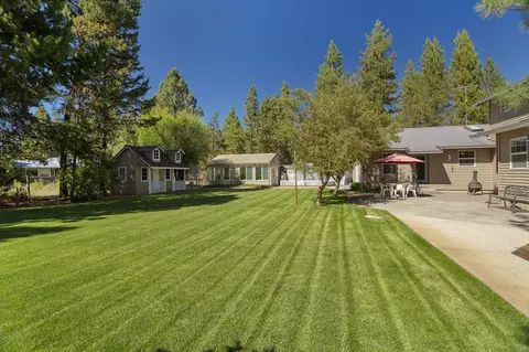 Exterior - 51445 Ash Rd, La Pine, OR 97739 photo 9 of 15