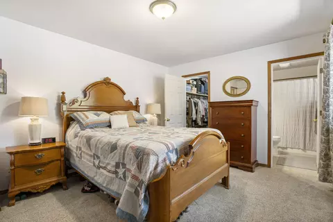Bedroom - 51445 Ash Rd, La Pine, OR 97739 photo 6 of 7