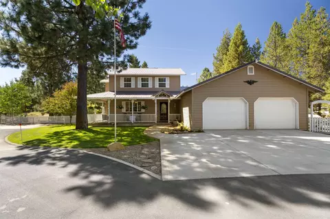 Exterior - 51445 Ash Rd, La Pine, OR 97739 photo 5 of 15