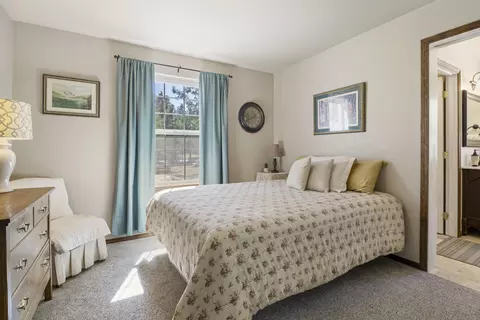 Bedroom - 51445 Ash Rd, La Pine, OR 97739 photo 5 of 7