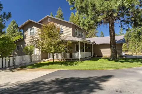 Exterior - 51445 Ash Rd, La Pine, OR 97739 photo 2 of 15