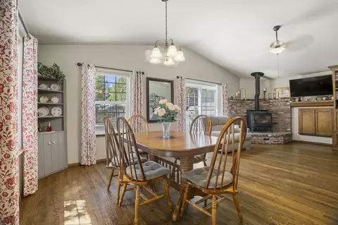 Dining - 51445 Ash Rd, La Pine, OR 97739 photo 1 of 1