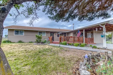 566 NW Mcdonald Rd, Prineville, OR 97754