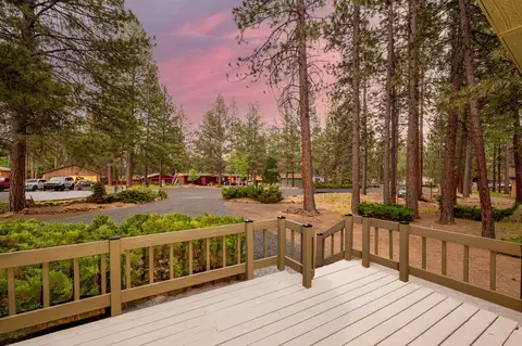 60924 Targee Dr, Bend, OR 97702 photo 4