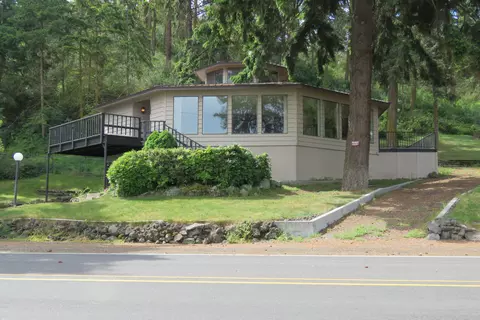1885 Lakeshore Dr, Klamath Falls, OR 97601