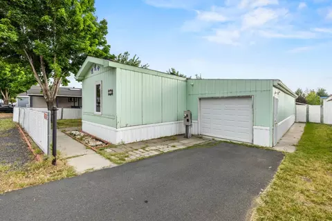 4751 Bellm Dr #SPC 203, Klamath Falls, OR 97603