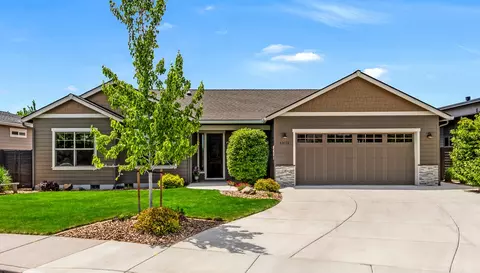 Exterior - 63173 Iner Loop, Bend, OR 97701 photo 4 of 6