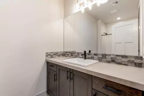 Bath - 63173 Iner Loop, Bend, OR 97701 photo 2 of 2