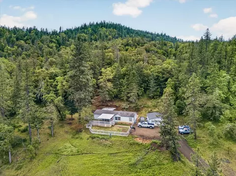 483 Wren Ridge Dr, Eagle Point, OR 97524 photo 27