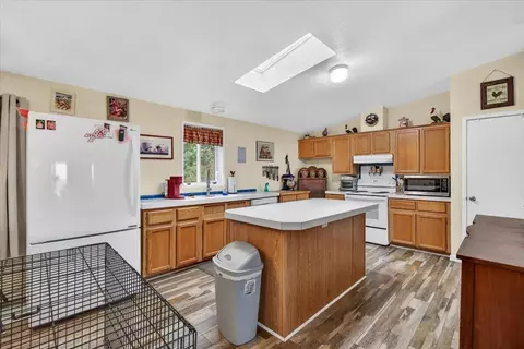 483 Wren Ridge Dr, Eagle Point, OR 97524 photo 5