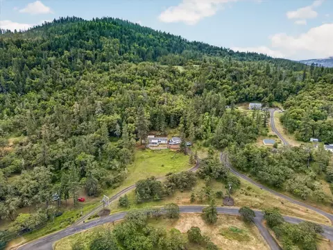 483 Wren Ridge Dr, Eagle Point, OR 97524 photo 24