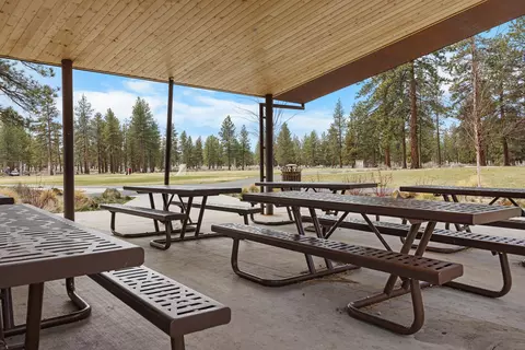 View/Area - 20612 Daisy Ln, Bend, OR 97702 photo 2 of 24