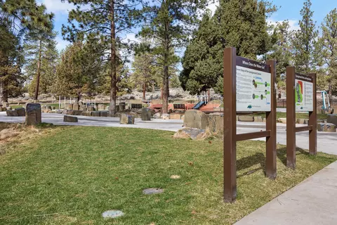 View/Area - 20612 Daisy Ln, Bend, OR 97702 photo 1 of 24