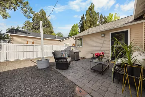 Exterior - 20612 Daisy Ln, Bend, OR 97702 photo 9 of 24